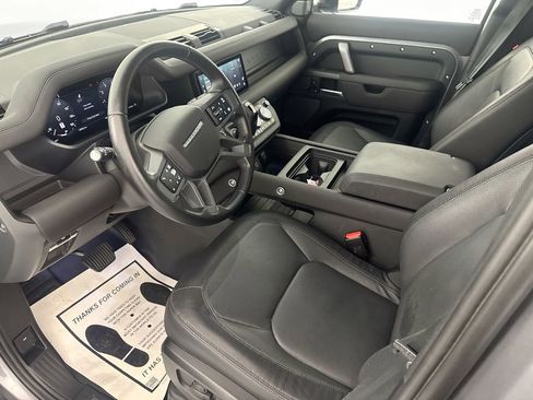 Certified 2024 Land Rover Defender 110 X-Dynamic SE AWD/4WD image 8