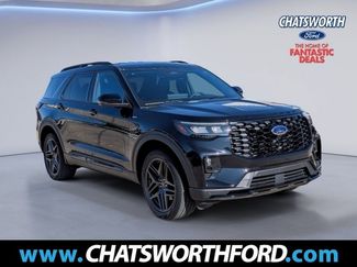 Used 2025 Ford Explorer ST-Line w/ ST-Line Street Pack video 1