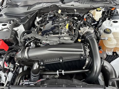 Certified 2024 Ford Mustang Coupe RWD image 10