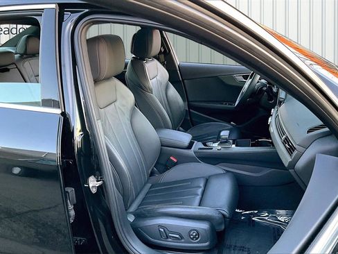 Used 2023 Audi A4 2.0T Premium w/ Convenience Package image 29