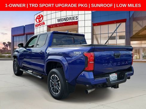 Used 2024 Toyota Tacoma TRD Sport w/ TRD Sport Upgrade Package RWD image 6