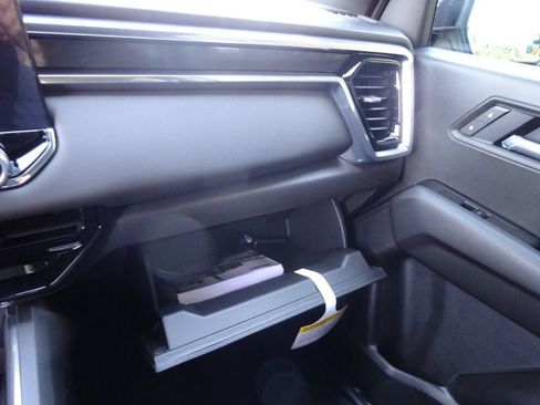 New 2026 GMC Canyon Elevation w/ Convenience Package RWD image 27