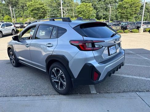 Used 2025 Subaru Crosstrek 2.5i Premium AWD/4WD image 5