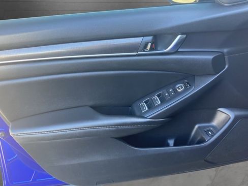 Used 2019 Honda Accord Sport image 10