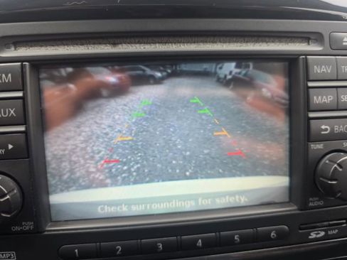 Used 2014 Nissan Juke SL image 17