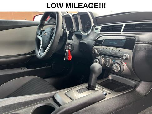 Used 2015 Chevrolet Camaro LS RWD image 21