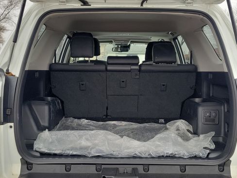 Used 2022 Toyota 4Runner SR5 Premium w/ Moonroof Package image 6