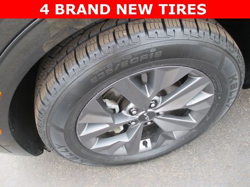 Used 2023 Kia Sportage SX Prestige image 2