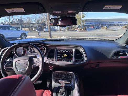 Used 2018 Dodge Challenger SRT Hellcat image 21