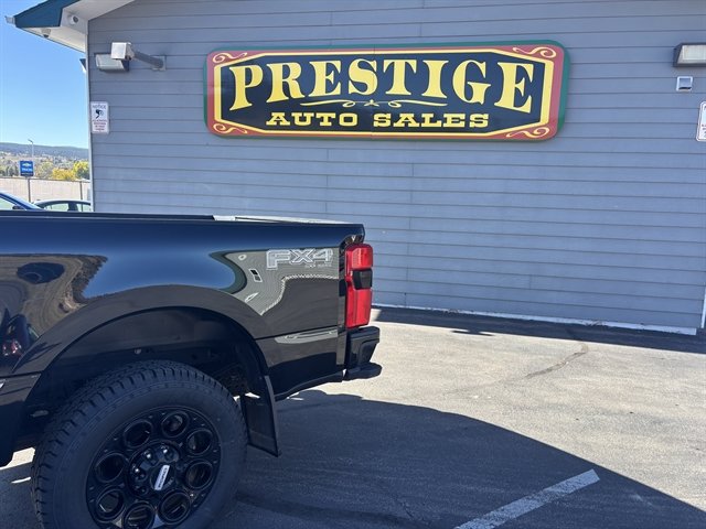 Used 2025 Ford F250 Lariat w/ Black Appearance Package AWD/4WD image 3