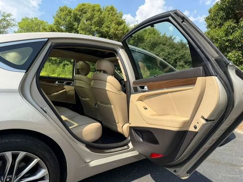 Used 2015 Hyundai Genesis 3.8 w/ Option Group 03 RWD image 11