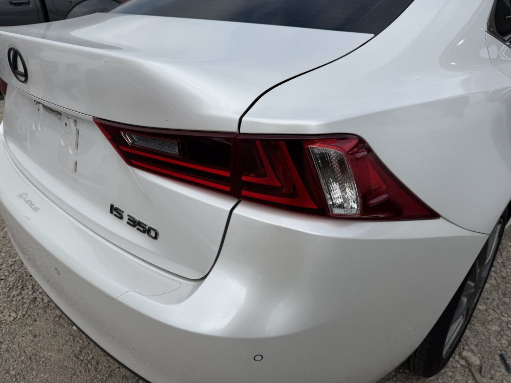 Used 2016 Lexus IS 350 RWD image 31