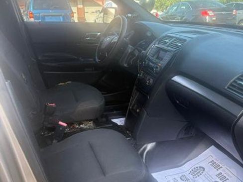 Used 2016 Ford Explorer 4WD Police Interceptor image 6