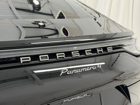 Certified 2022 Porsche Panamera 4 Platinum Edition image 64