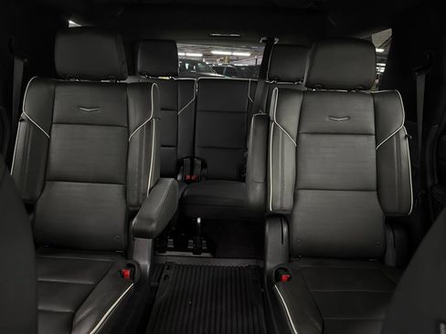 Used 2025 Cadillac Escalade Sport w/ Touring Package AWD/4WD image 32