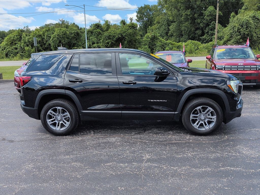 Used 2026 GMC Terrain Elevation AWD/4WD image 2