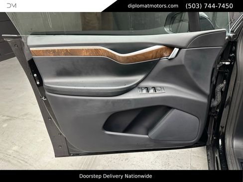 Used 2017 Tesla Model X 100D image 31
