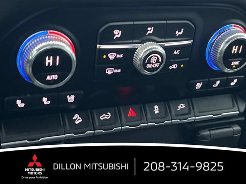 Used 2022 GMC Sierra 2500 AT4 AWD/4WD image 18