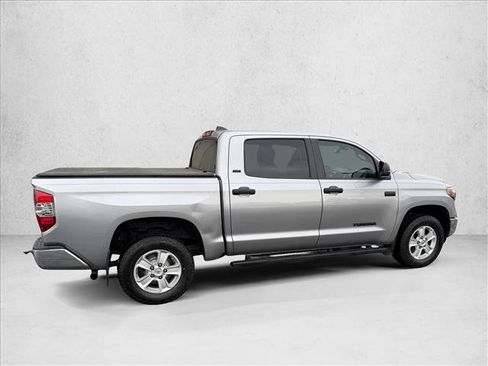 Used 2020 Toyota Tundra SR5 w/ SR5 Upgrade Package image 4