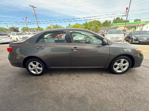 Used 2012 Toyota Corolla LE FWD image 4