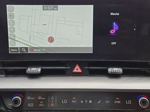 Used 2023 Kia Sportage SX image 8