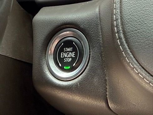 Used 2021 Chevrolet Tahoe LT RWD image 18