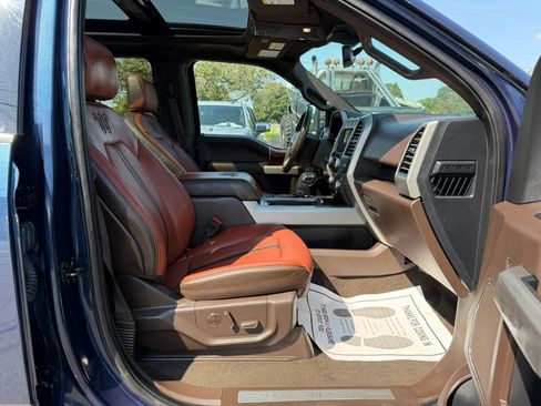 Used 2019 Ford F150 King Ranch w/ Equipment Group 601A Luxury AWD/4WD image 34