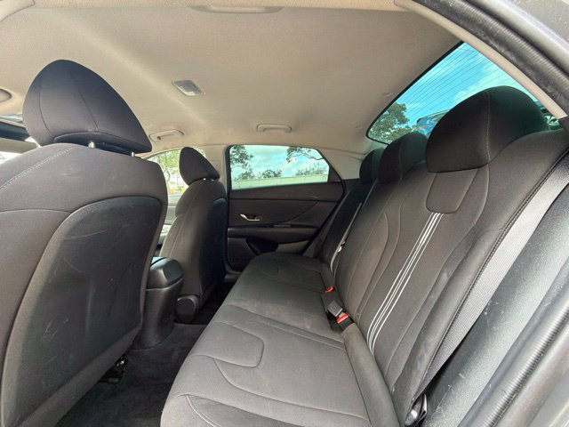 Used 2023 Hyundai Elantra SEL w/ Convenience Package FWD image 15