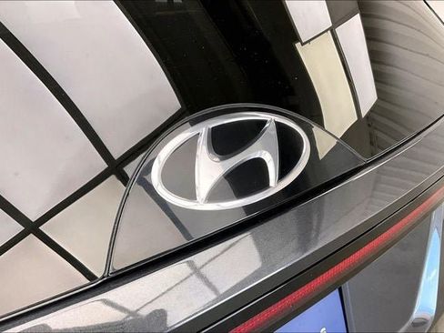 Certified 2024 Hyundai Tucson Limited FWD image 32