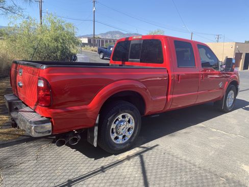 Used 2016 Ford F250 Lariat w/ Chrome Package RWD image 4
