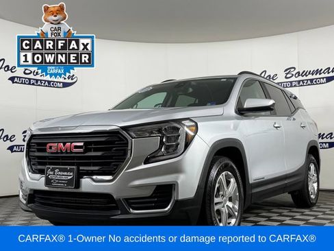 Used 2022 GMC Terrain SLE w/ Driver Convenience Package AWD/4WD image 3