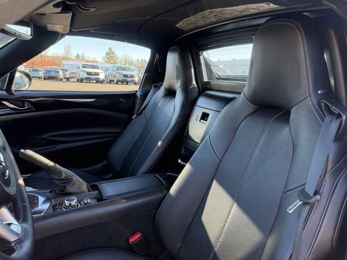 Used 2020 MAZDA MX-5 Miata RF Grand Touring image 18