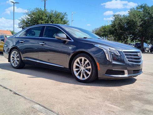 Used 2019 Cadillac XTS FWD image 14