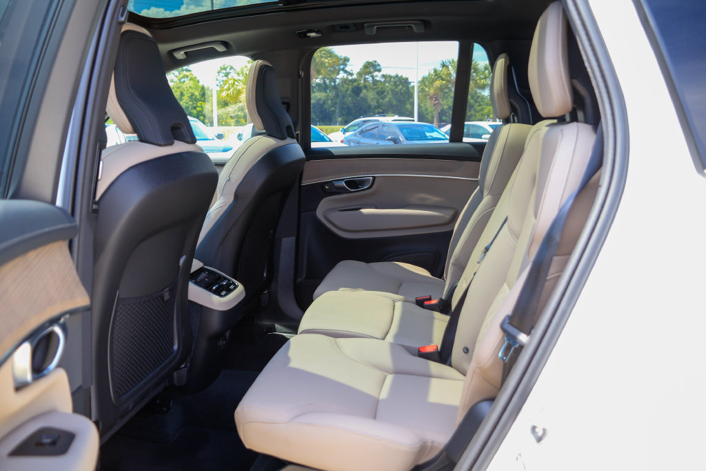 Used 2026 Volvo XC90 B6 Plus AWD/4WD image 10