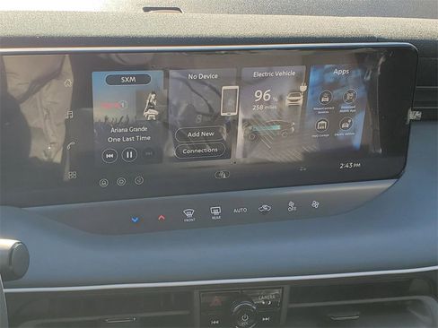 New 2026 Nissan Leaf image 18