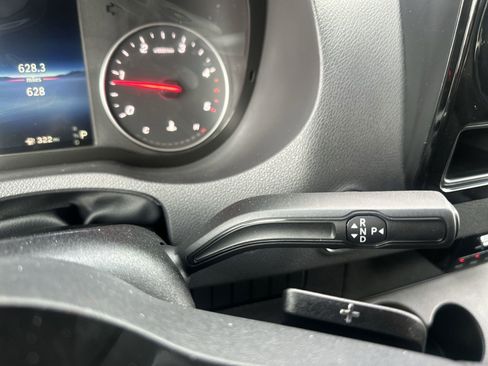 Used 2025 Mercedes-Benz Sprinter 2500 image 19