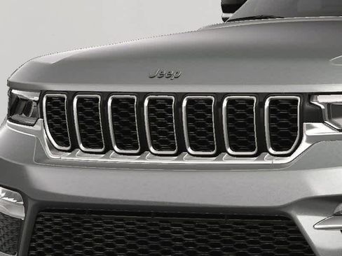 New 2025 Jeep Grand Cherokee Limited image 14