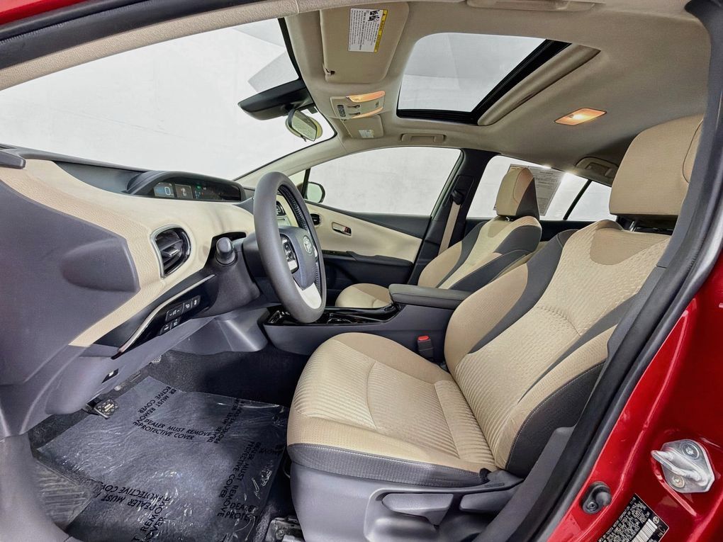 Used 2018 Toyota Prius Three w/ Advanced Technology Package FWD image 12
