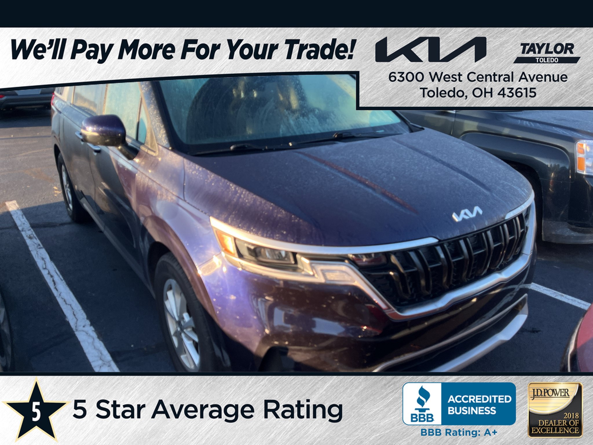 Used 2024 Kia Carnival LX FWD image 1
