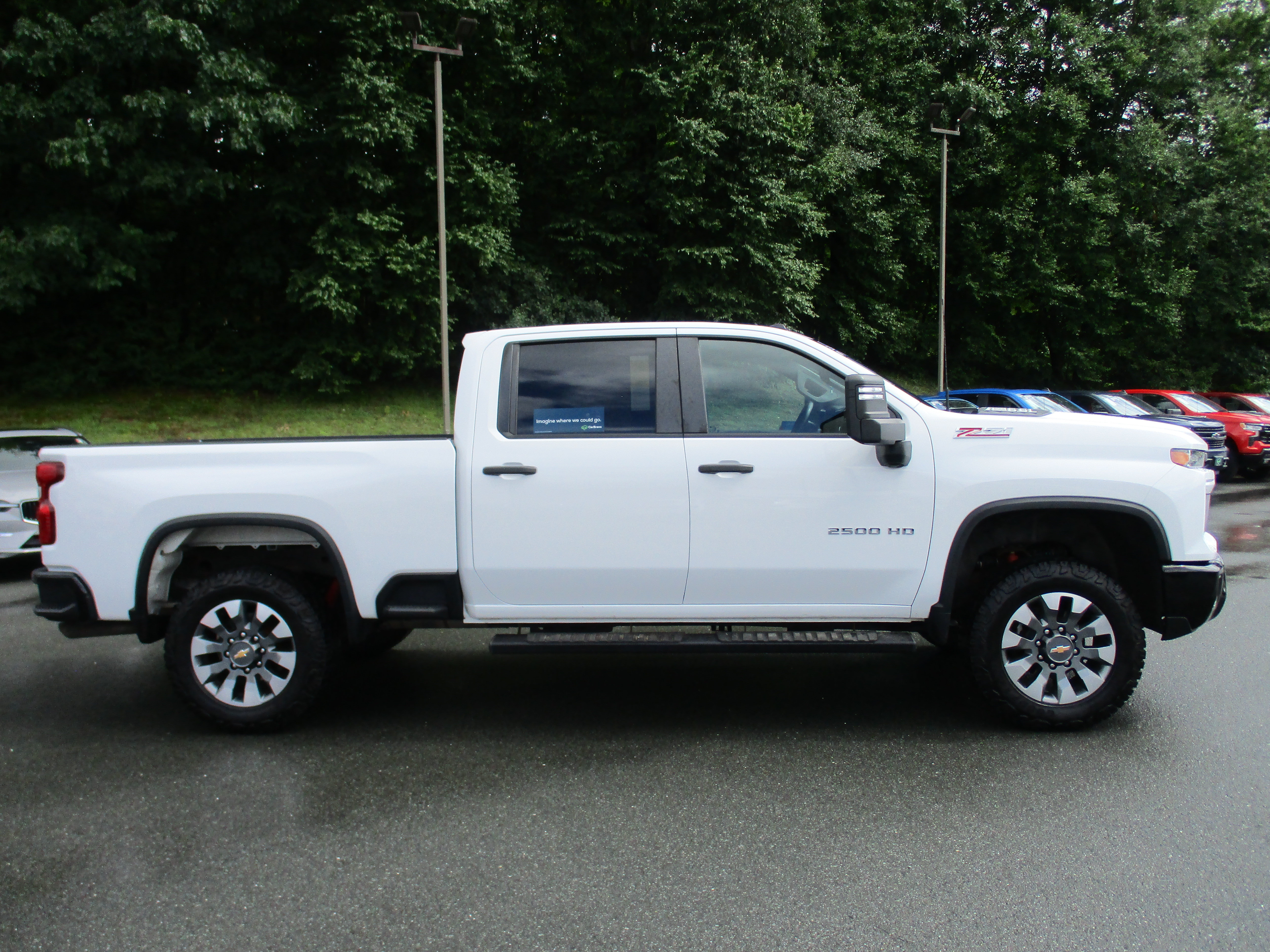 Used 2024 Chevrolet Silverado 2500 Custom w/ Custom Value Package AWD/4WD image 4