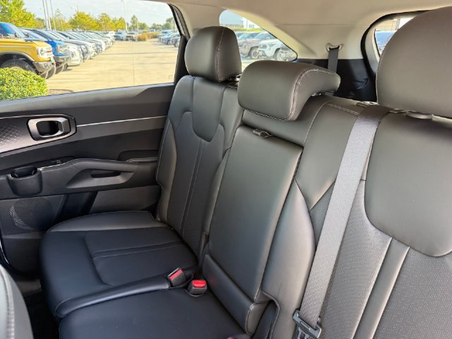 Used 2021 Kia Sorento S FWD image 24