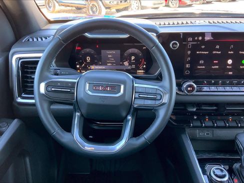 Used 2024 GMC Canyon Elevation w/ Elevation Premium Package image 6