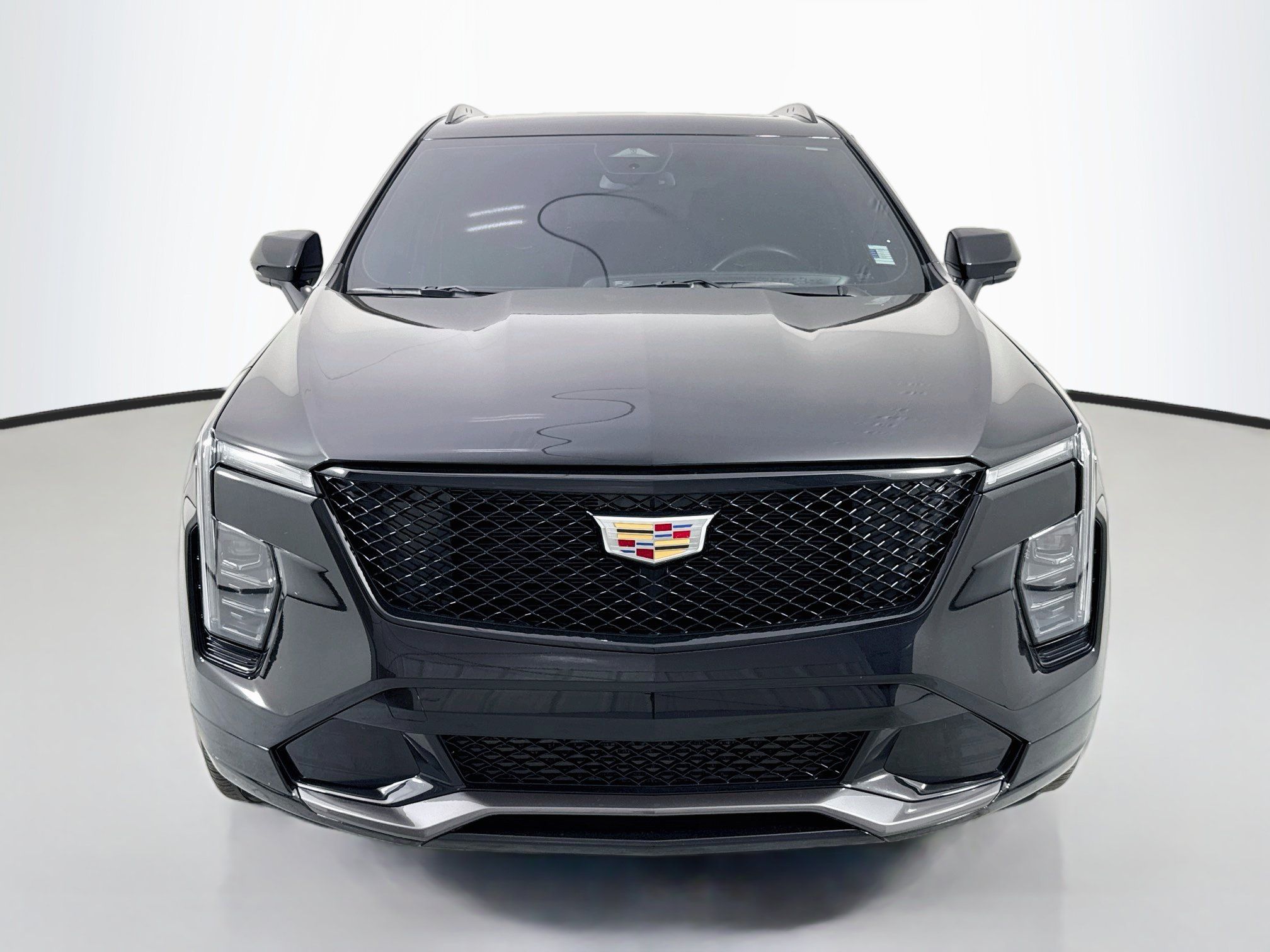 Used 2024 Cadillac XT4 Sport AWD/4WD image 2