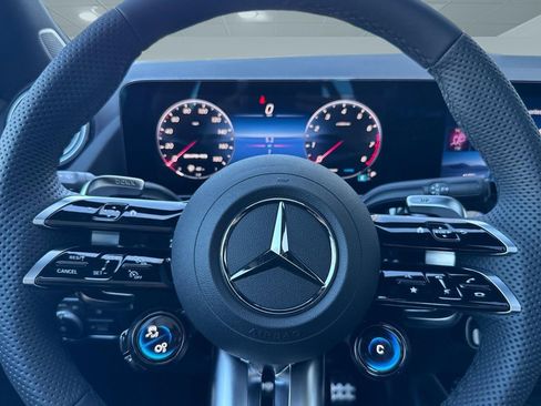 New 2026 Mercedes-Benz GLA 35 AMG 4MATIC image 16