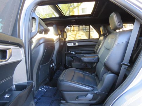 Used 2020 Ford Explorer Limited image 74