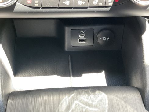 Used 2024 Ford Escape Active AWD/4WD image 18