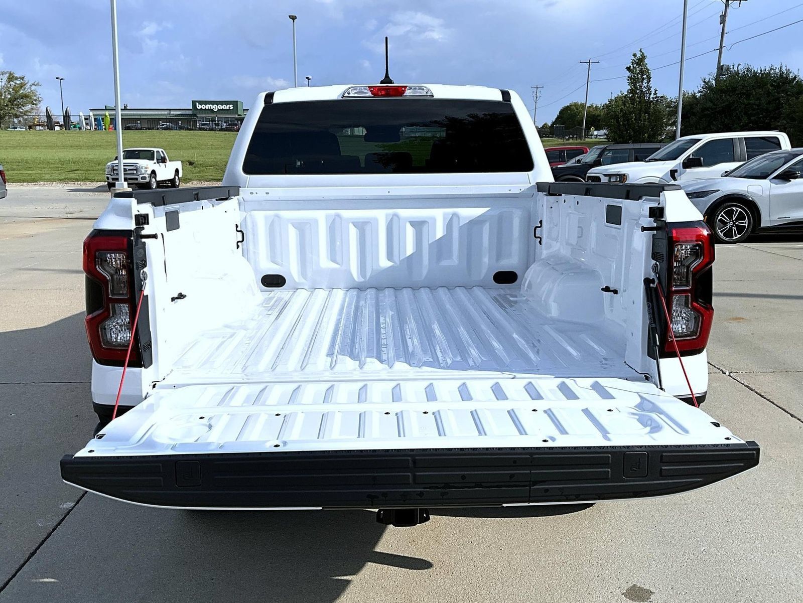 New 2026 Ford Ranger XLT w/ Trailer Tow Package AWD/4WD image 15