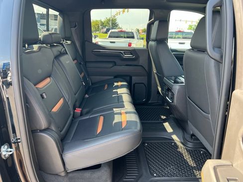Certified 2023 GMC Sierra 1500 AT4 w/ Technology Package AWD/4WD image 23
