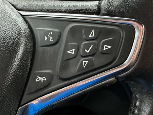 Used 2021 Chevrolet Equinox LT AWD/4WD image 15