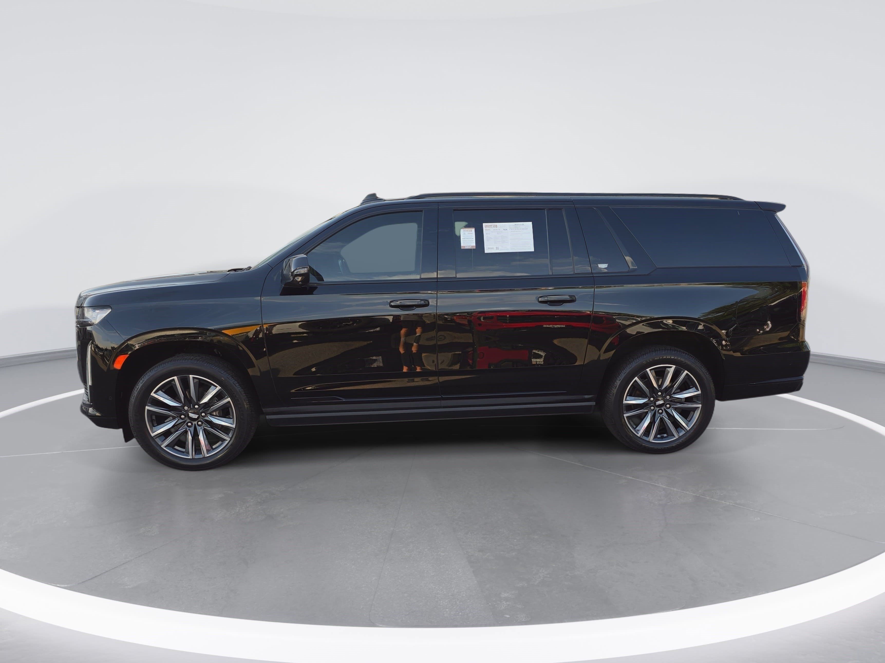Used 2022 Cadillac Escalade ESV Sport w/ Touring Package AWD/4WD image 6